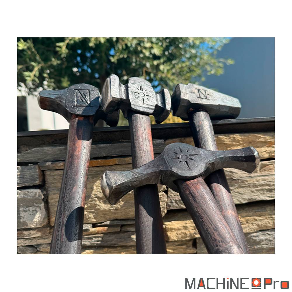 Vue arrière presse hydraulique PV21 NARGESA accès flexibles maintenance