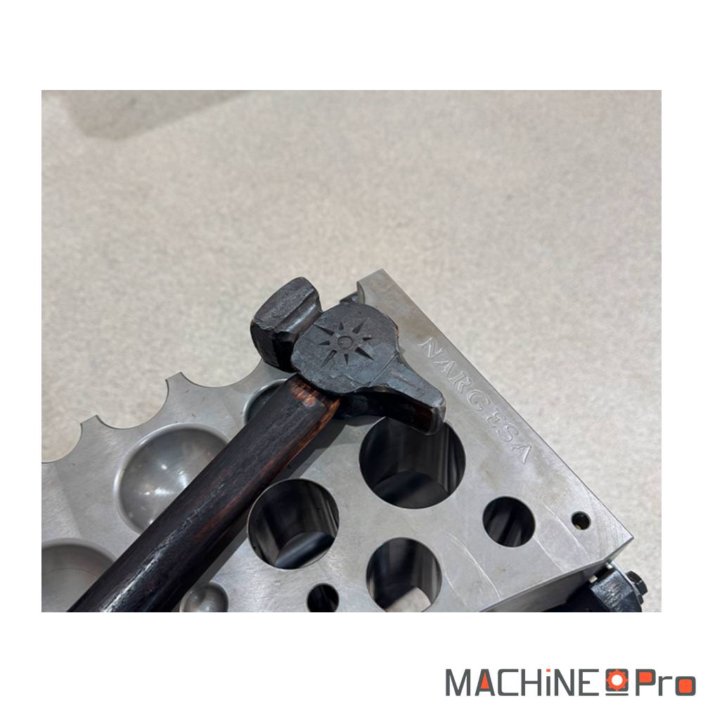 Presse hydraulique pour forgeage à chaud NARGESA PV21 NARGESA